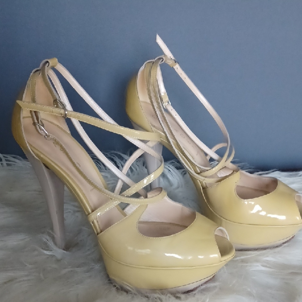 CASADEI  Sexy Peep-Toe Platform Heels